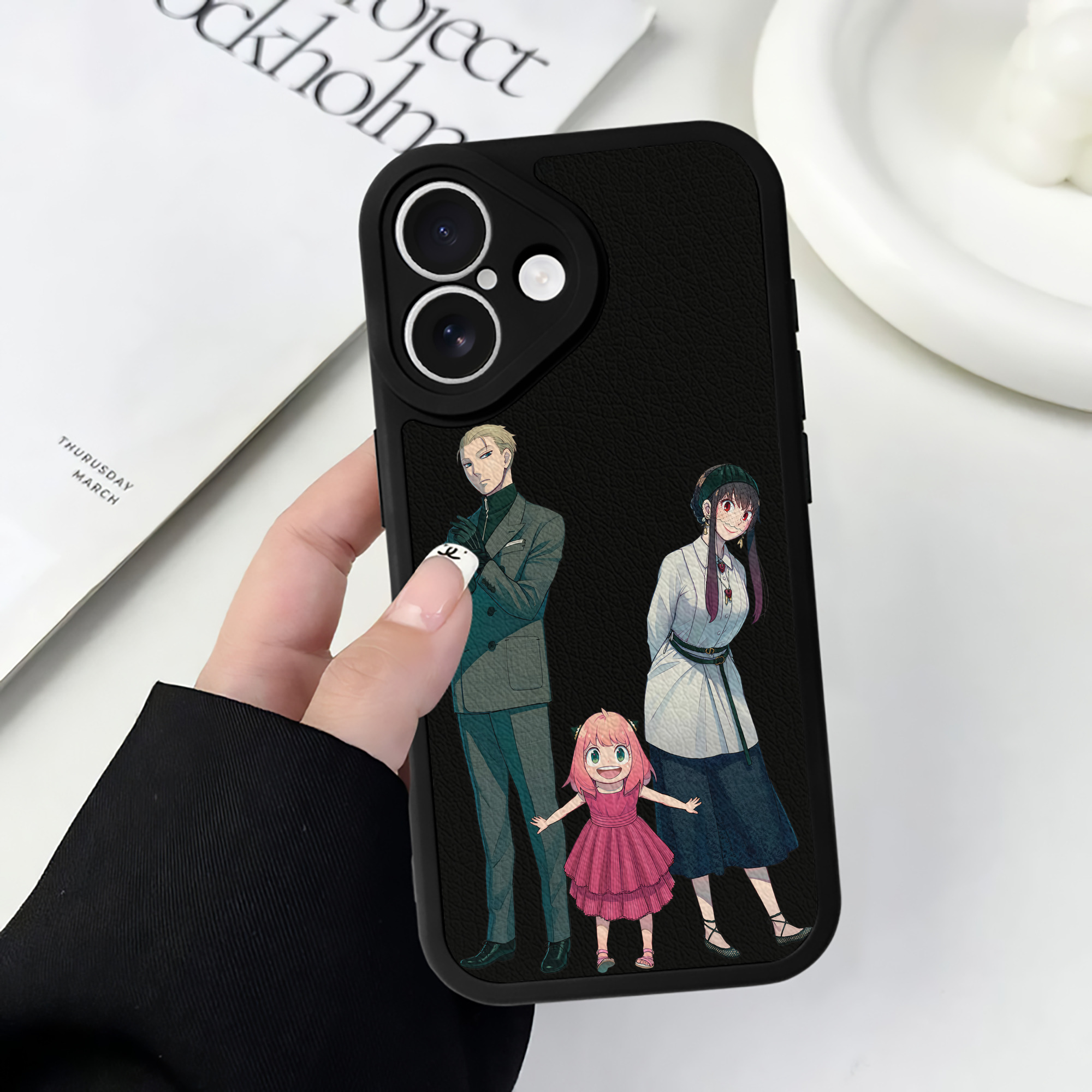（画像用） SPY×FAMILY间谍家家酒 【iPhone 16シリーズ対応】シリコンスマホケース（レザー調） 材質：シリコン